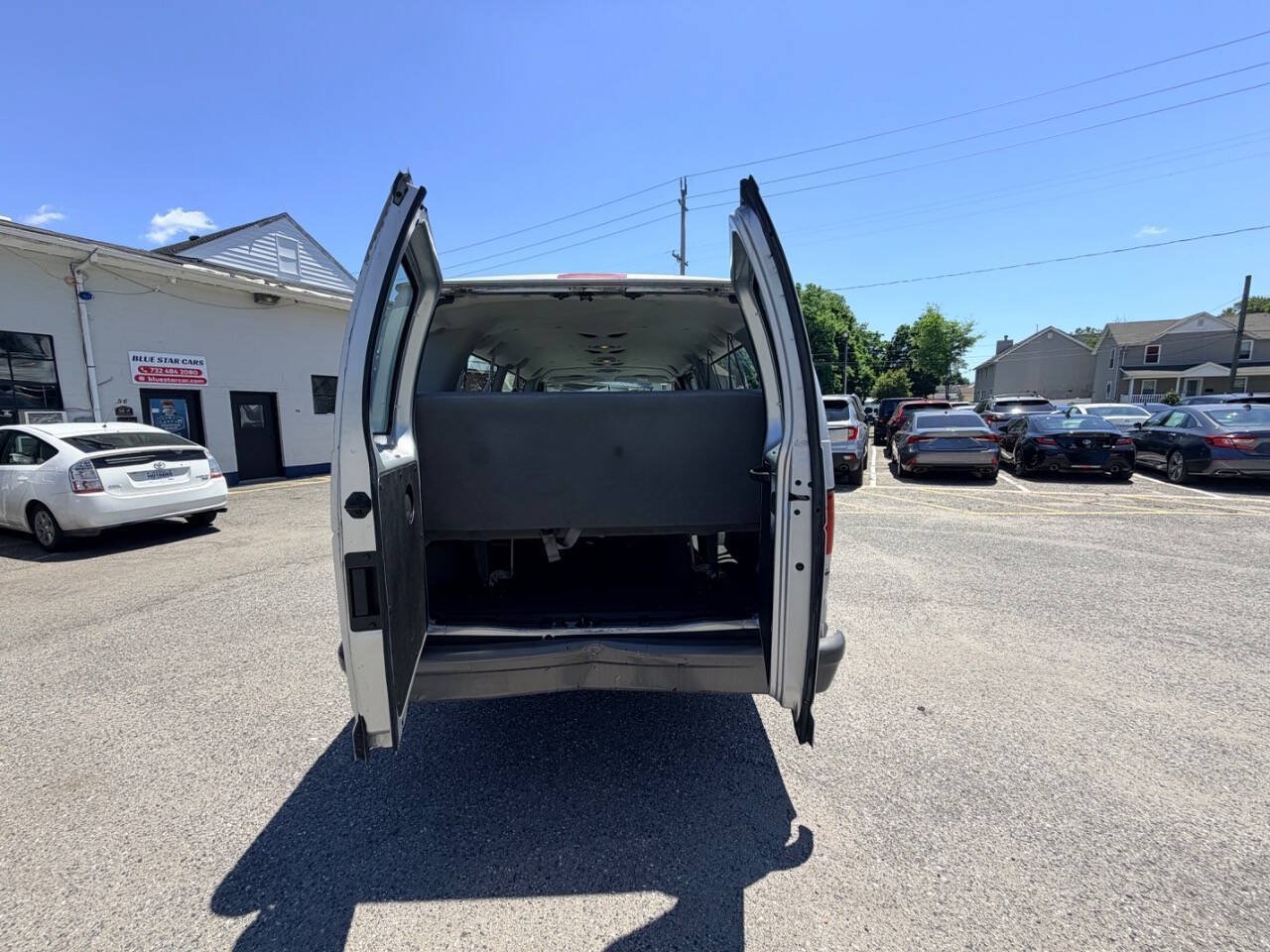 Used 2006 Ford E-350 and Econoline 350 XL RWD image 36