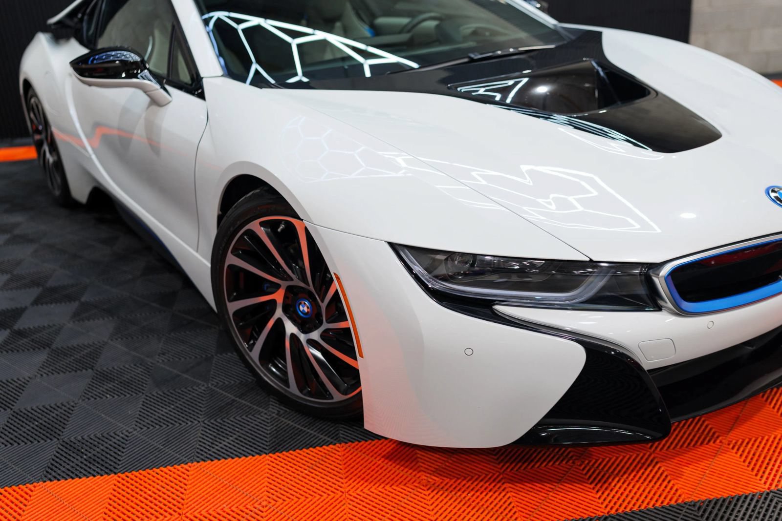 Used 2015 BMW i8 AWD/4WD image 33