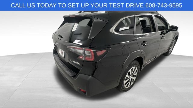 Certified 2025 Subaru Outback Premium image 3