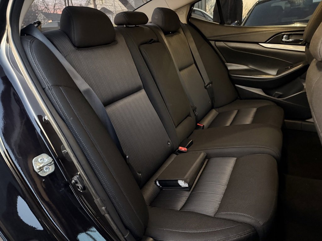 Used 2017 Nissan Maxima 3.5 S image 14