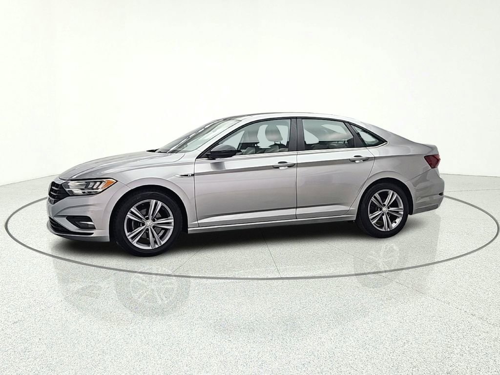 Used 2020 Volkswagen Jetta R-Line w/ R-Line Cold Weather Package FWD image 4