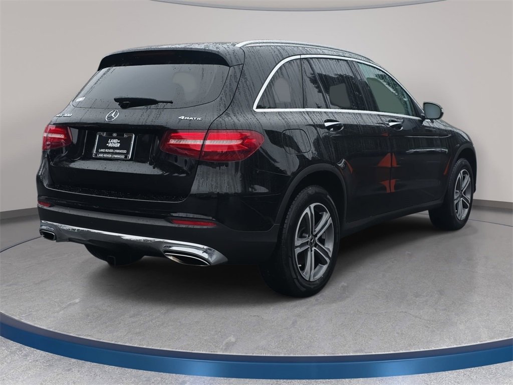 Used 2019 Mercedes-Benz GLC 300 4MATIC image 6