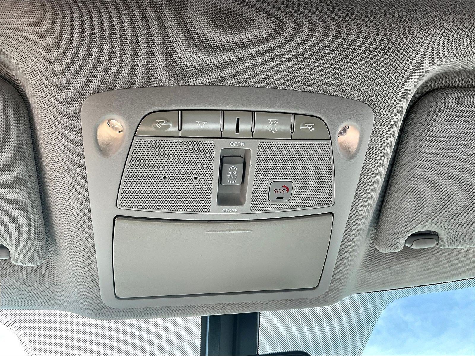 Used 2018 Nissan Maxima Platinum FWD image 36