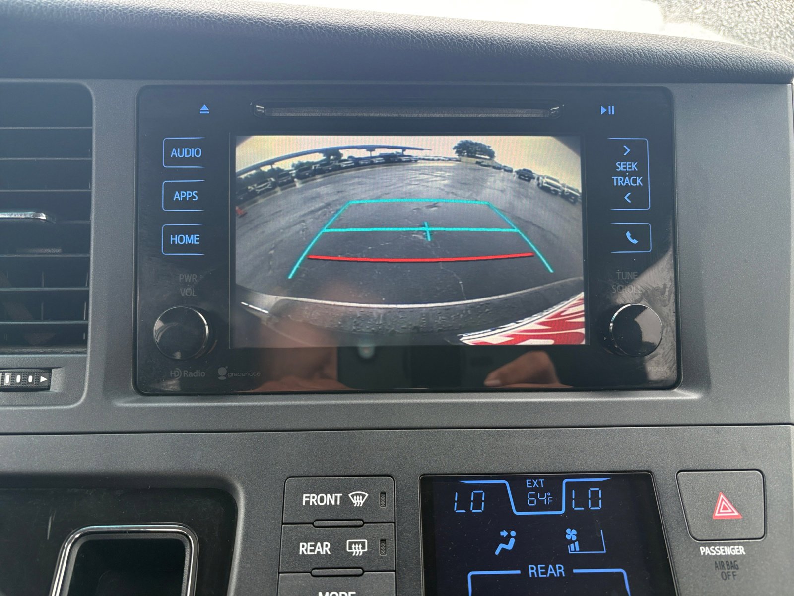 Used 2015 Toyota Sienna LE image 15