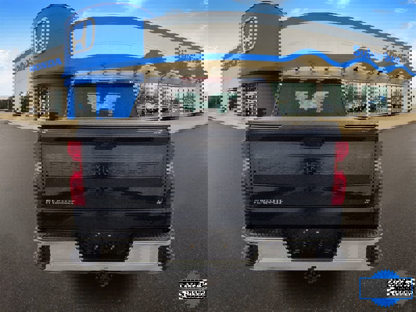 Used 2023 Chevrolet Silverado 1500 LT image 7