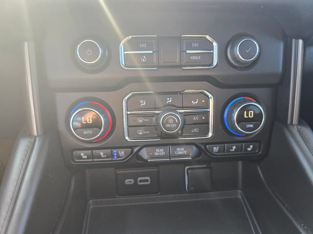 Used 2023 Chevrolet Tahoe High Country AWD/4WD image 21