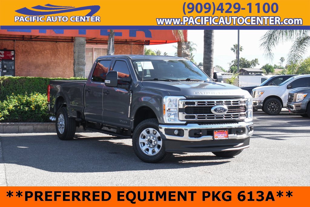 Used 2024 Ford F350 XLT image 1