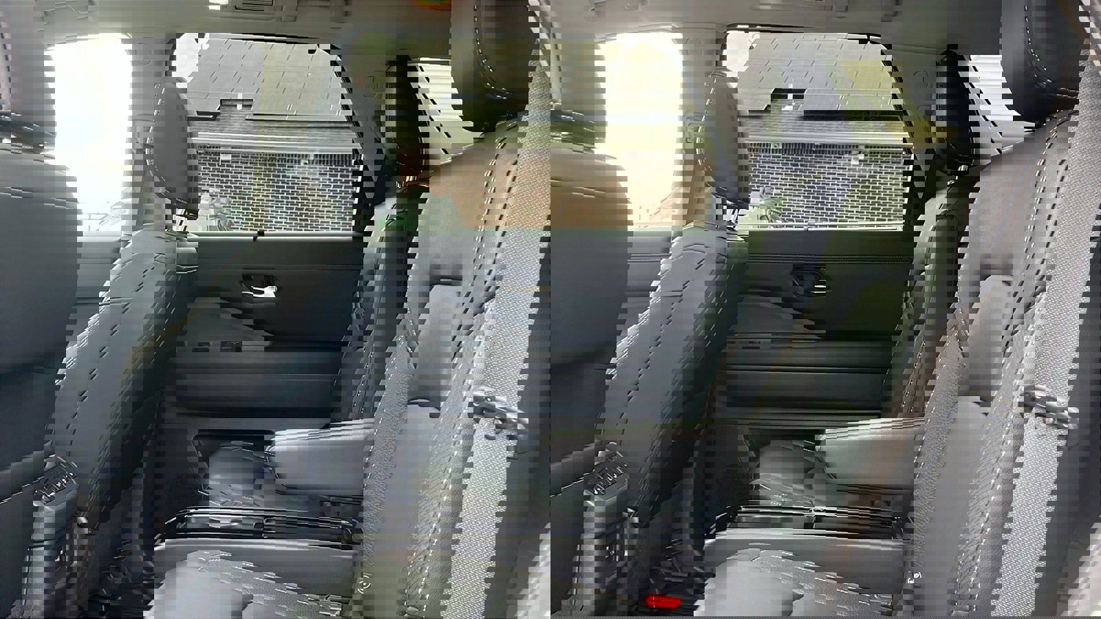 Used 2023 Nissan Pathfinder SL w/ SL Premium Package image 22