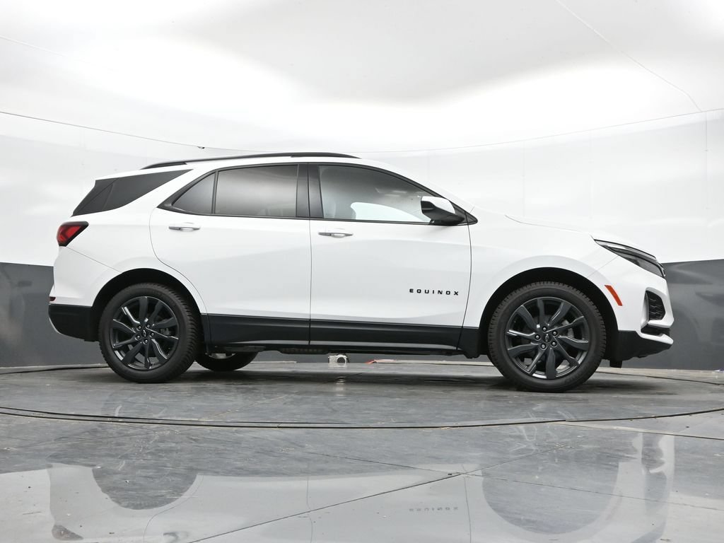 Used 2024 Chevrolet Equinox RS FWD image 42