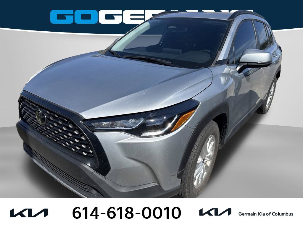 Used 2024 Toyota Corolla Cross LE FWD image 1
