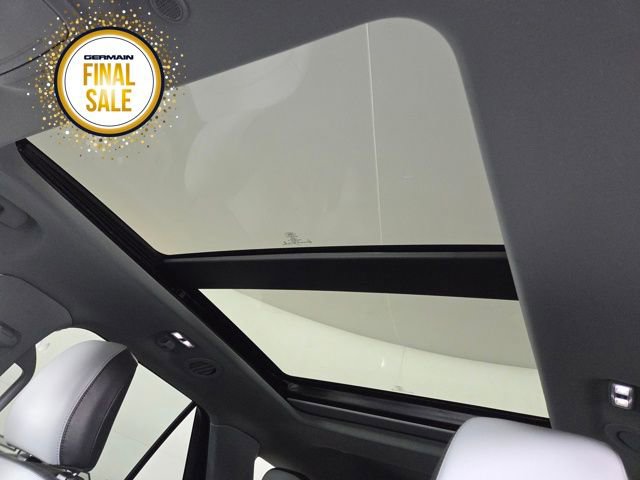 Used 2021 Ford Explorer XLT w/ Equipment Group 202A image 29