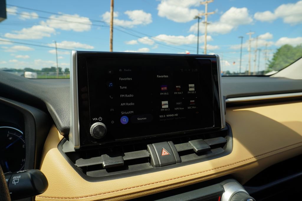 Used 2023 Toyota RAV4 XLE image 16