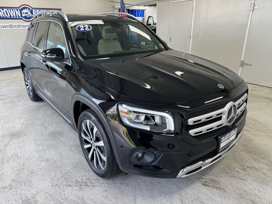Used 2022 Mercedes-Benz GLB 250 4MATIC w/ Premium Package Lite image 12