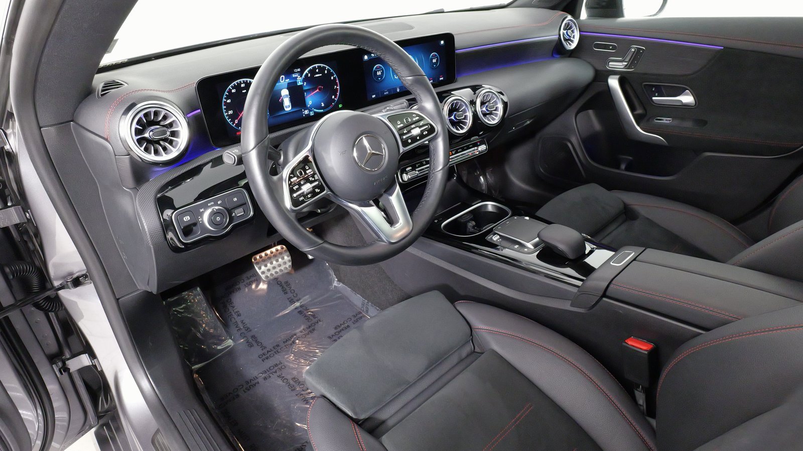 Used 2023 Mercedes-Benz CLA 250 4MATIC image 30