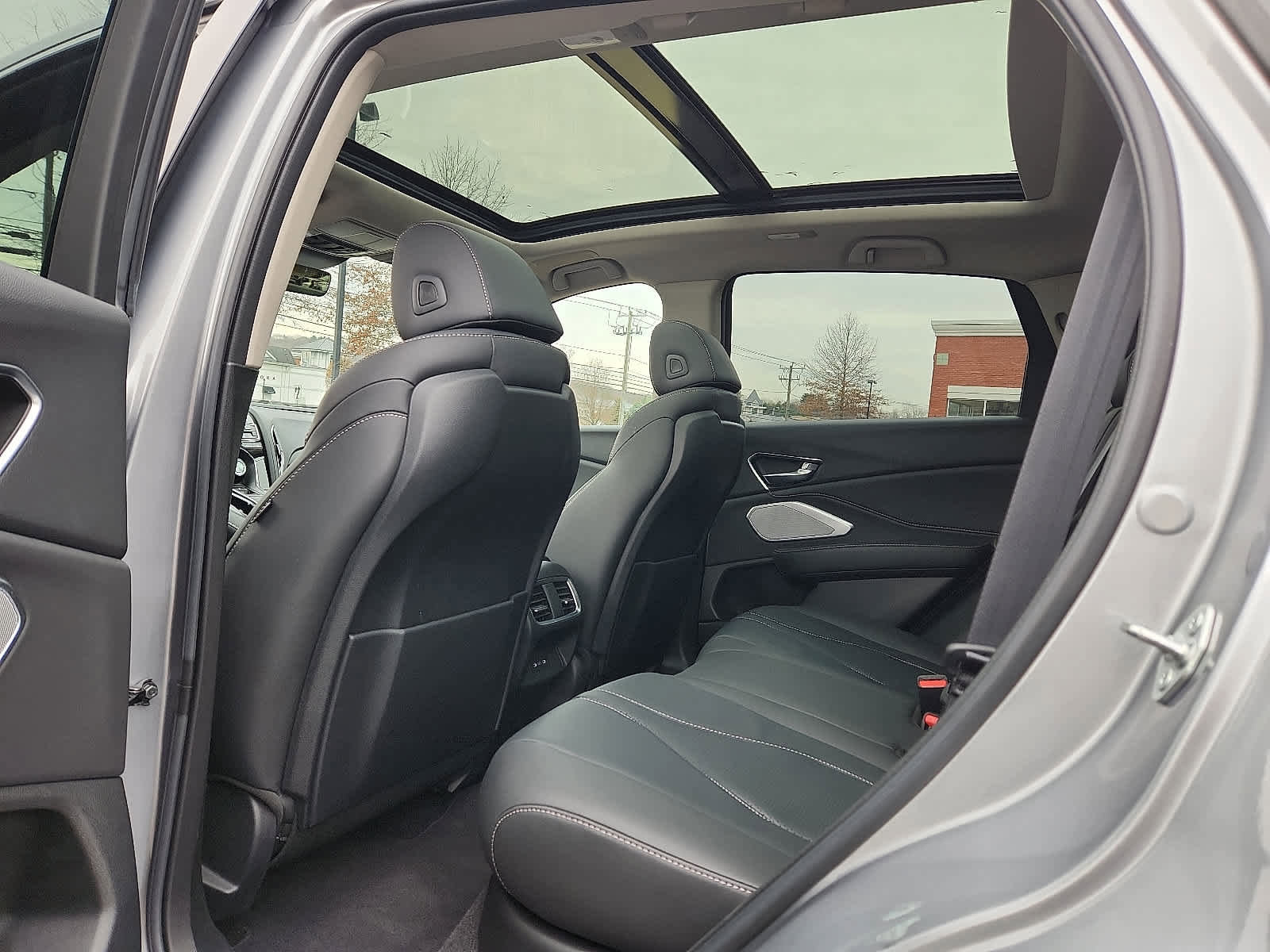 Used 2022 Acura RDX AWD w/ Technology Package image 11