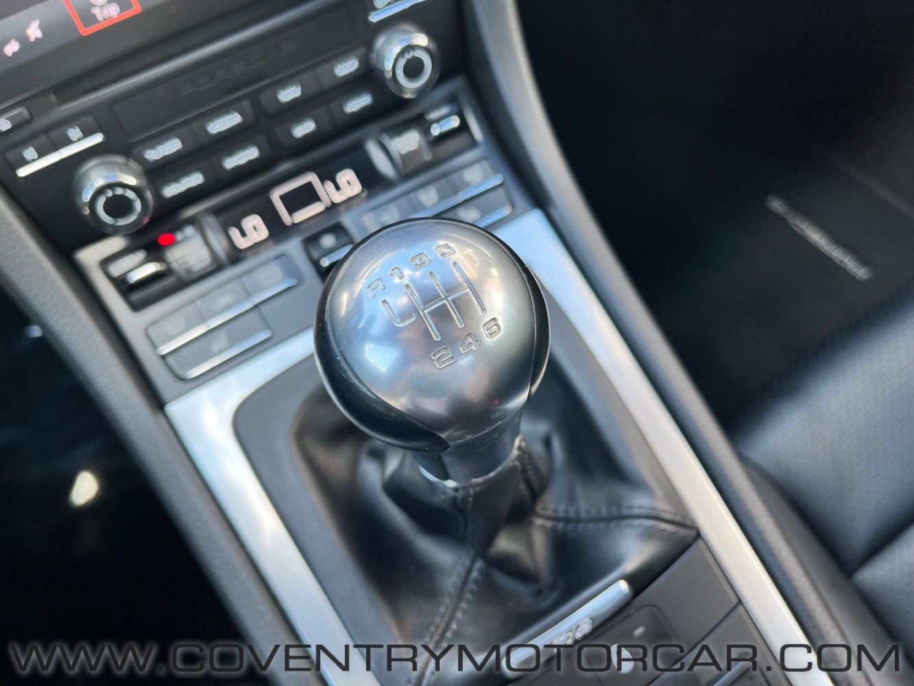 Used 2018 Porsche 718 Cayman RWD image 23