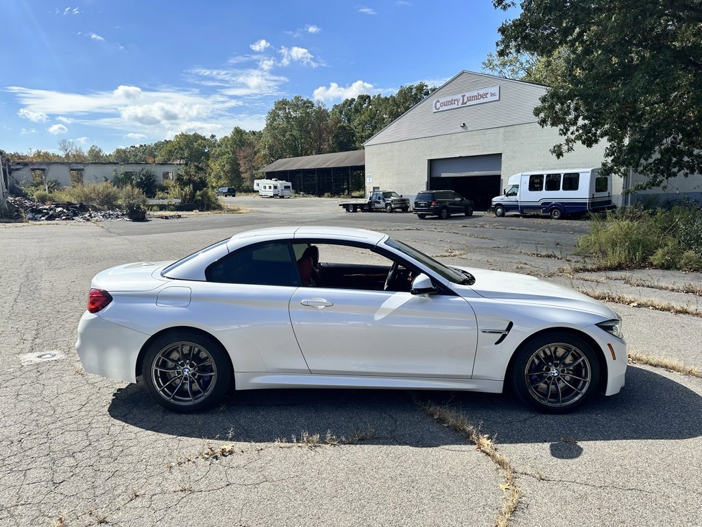 Used 2020 BMW M4 Convertible image 4