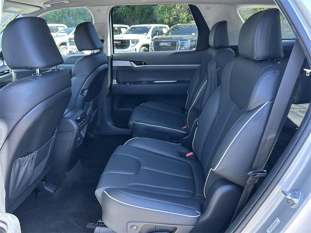 Used 2023 Hyundai Palisade SEL w/ Cargo Package image 27