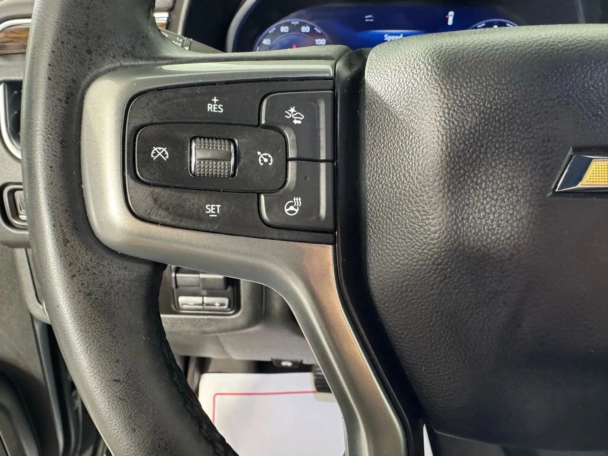 Used 2024 Chevrolet Suburban Premier AWD/4WD image 15
