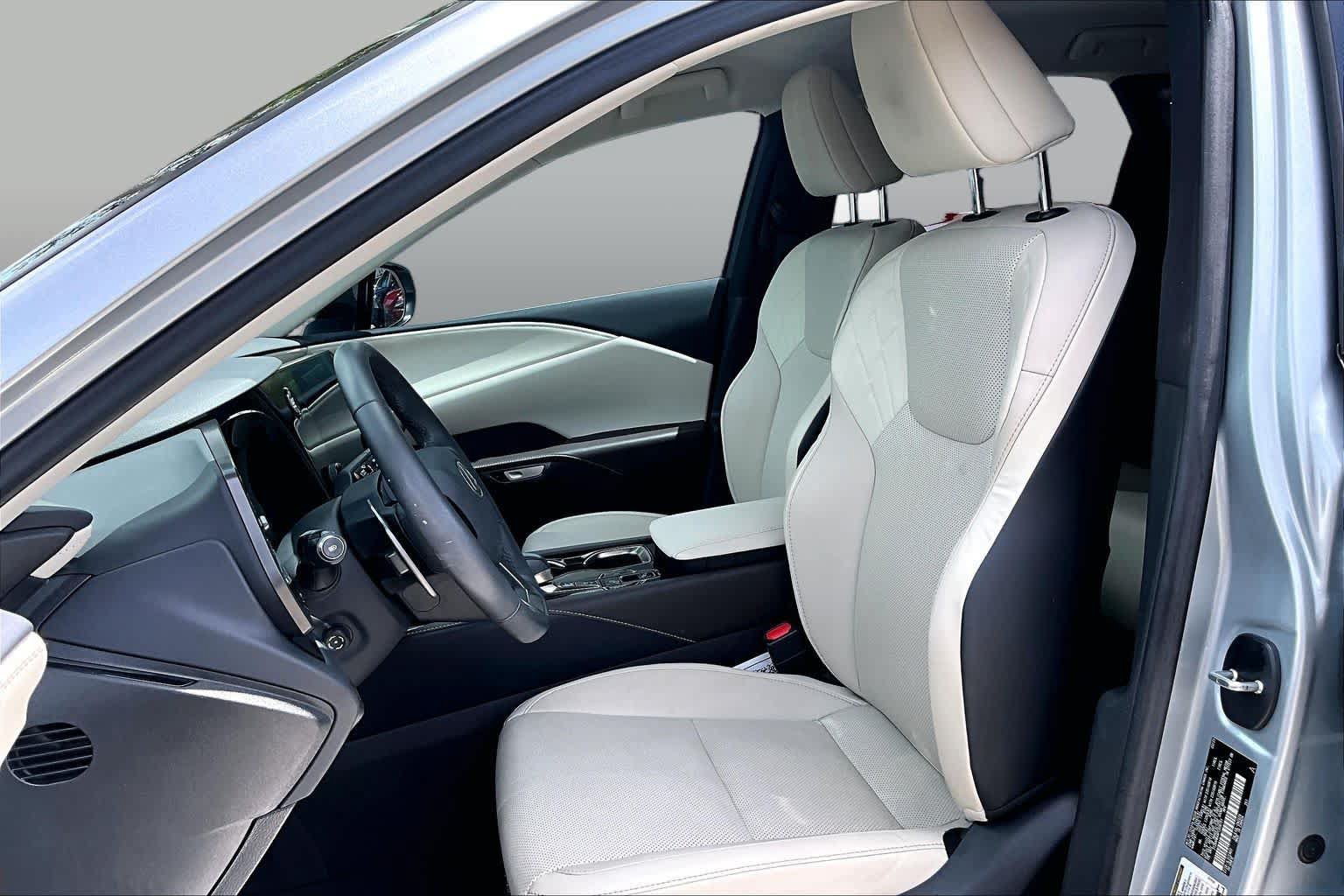 Used 2023 Lexus RX 350 FWD image 8
