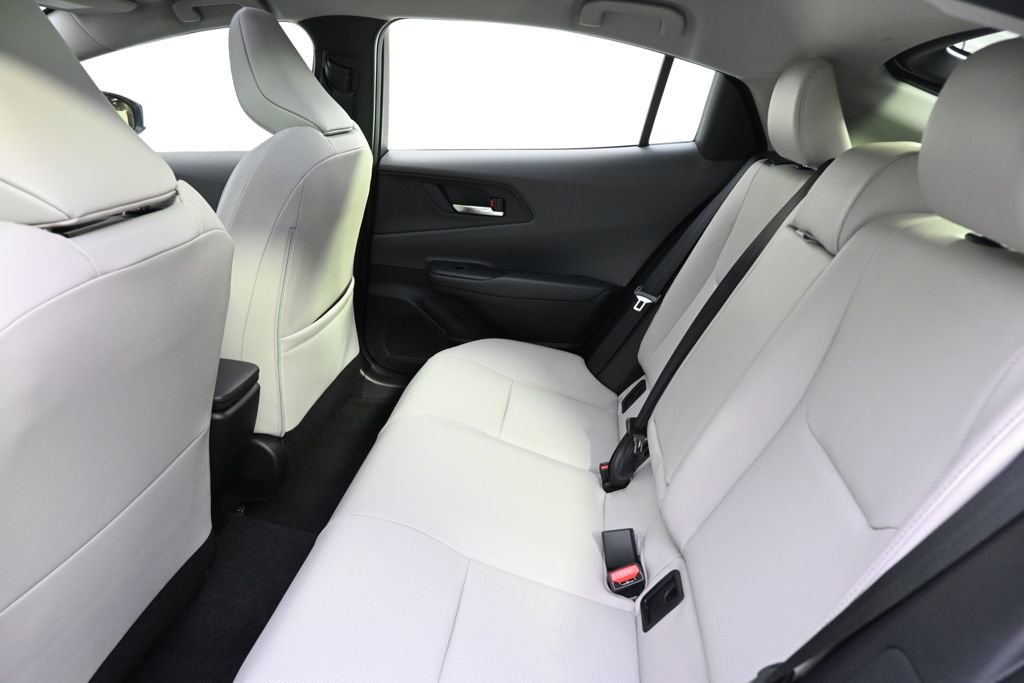 Used 2024 Toyota Prius XLE image 21