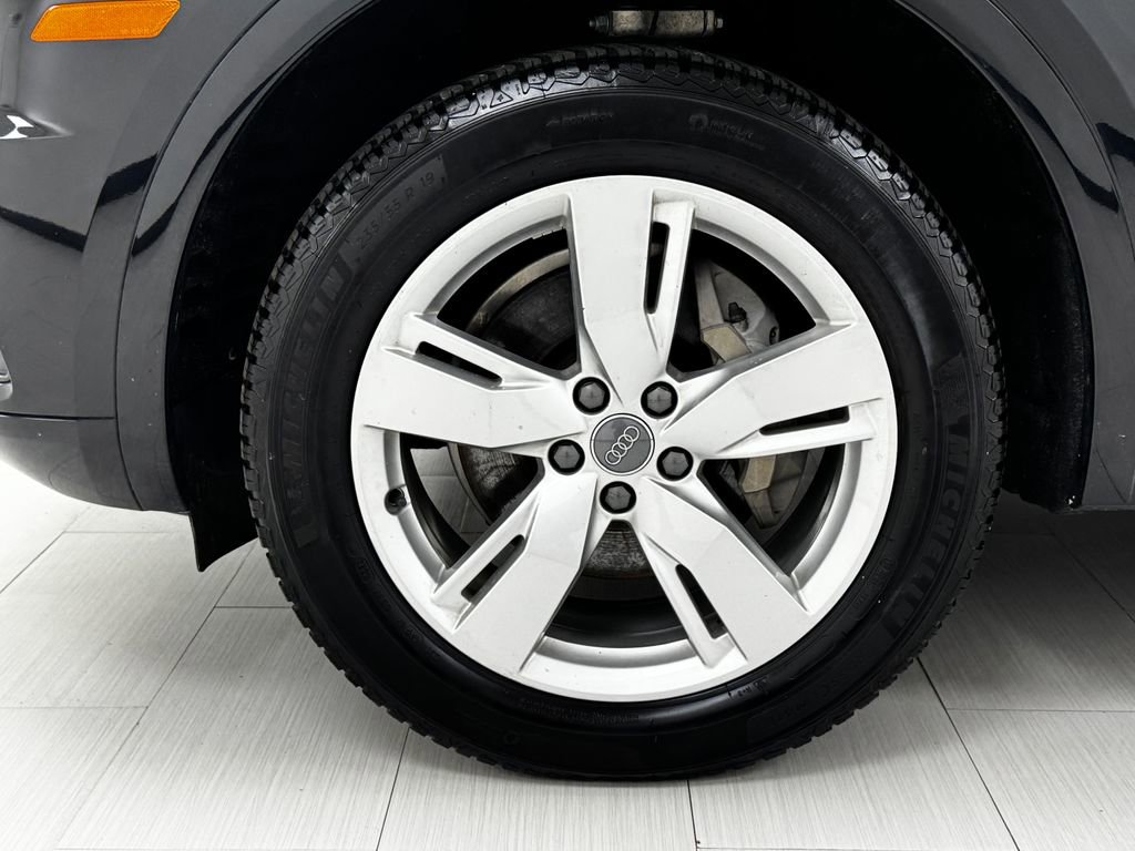 Used 2019 Audi Q5 2.0T Premium Plus w/ Premium Plus Package image 40