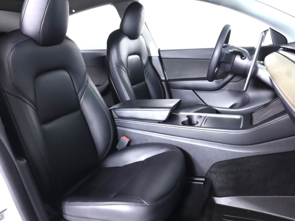 Used 2021 Tesla Model Y Performance image 38
