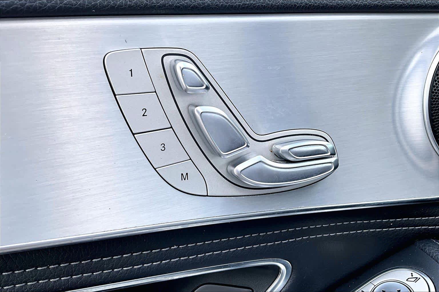 Used 2015 Mercedes-Benz C 300 Sedan image 35