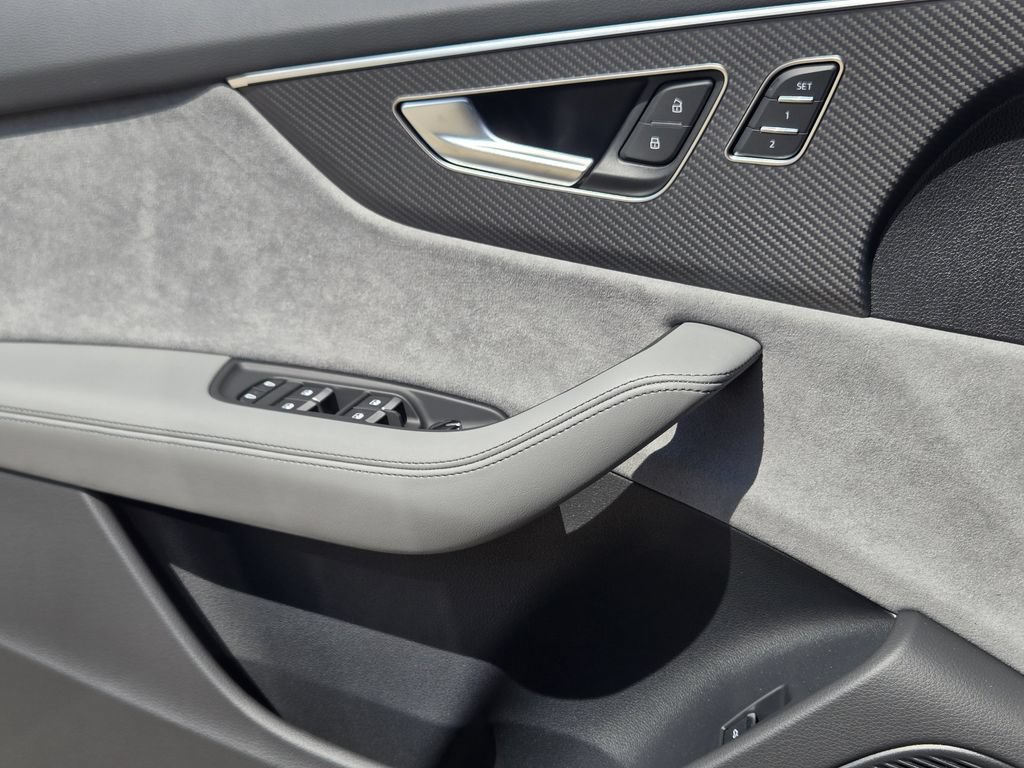 New 2026 Audi SQ8 Premium Plus AWD/4WD image 27