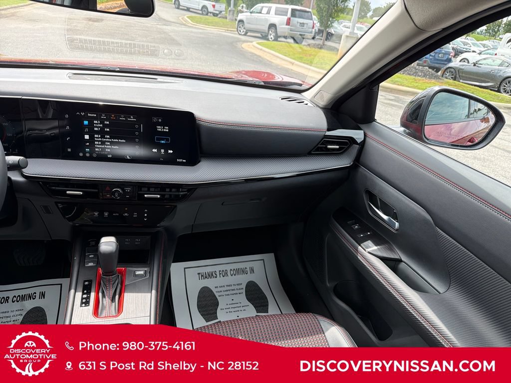 Certified 2026 Nissan Kicks SR FWD image 32