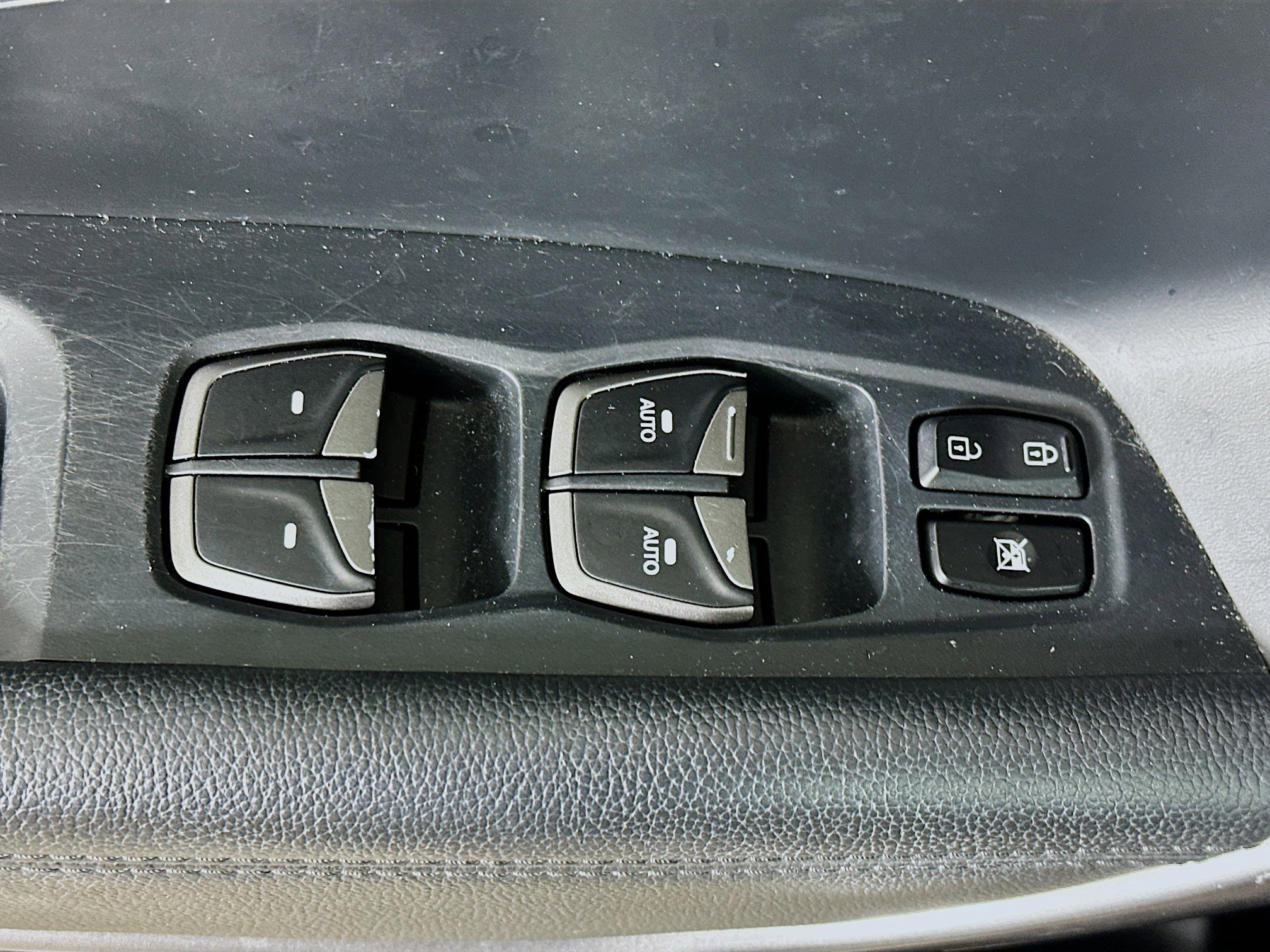 Used 2018 Hyundai Santa Fe Sport w/ Cargo Package image 15