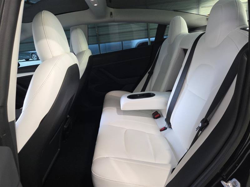Used 2023 Tesla Model 3 Standard Range RWD image 4