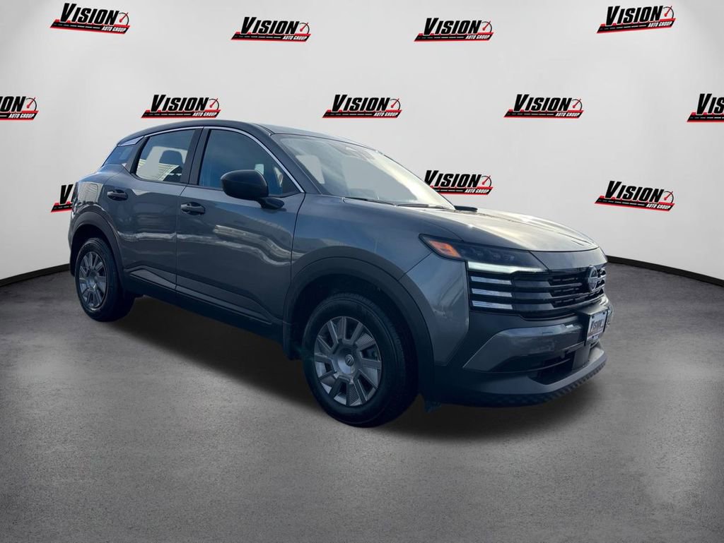 Used 2025 Nissan Kicks S image 3