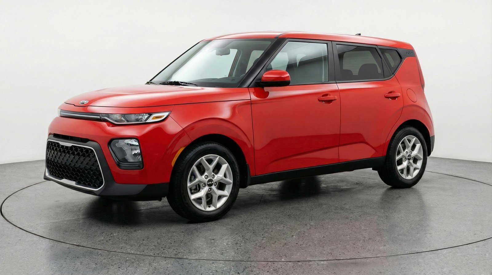 Used 2025 Kia Soul LX w/ LX Technology Package image 3