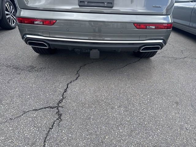 Used 2023 Audi Q5 2.0T Prestige w/ Prestige Package image 12