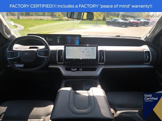 Used 2025 Ford Expedition Active AWD/4WD image 28