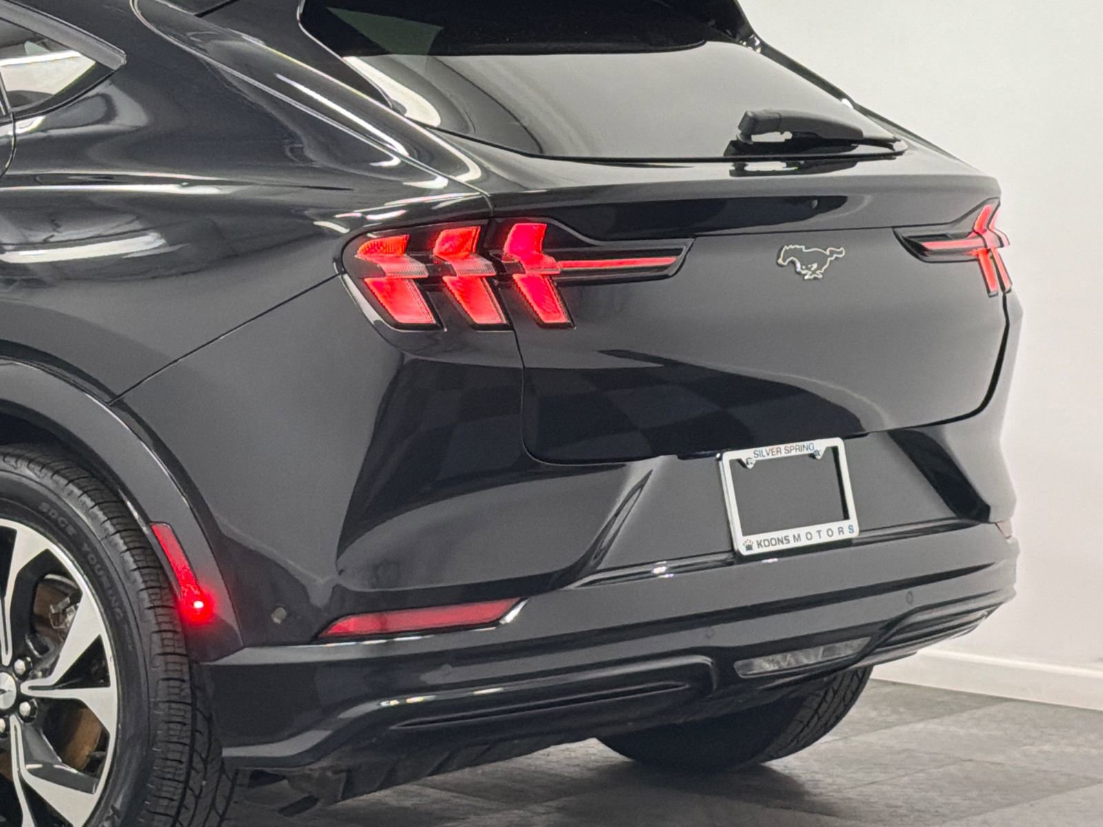 Used 2023 Ford Mustang Mach-E Premium AWD/4WD image 7