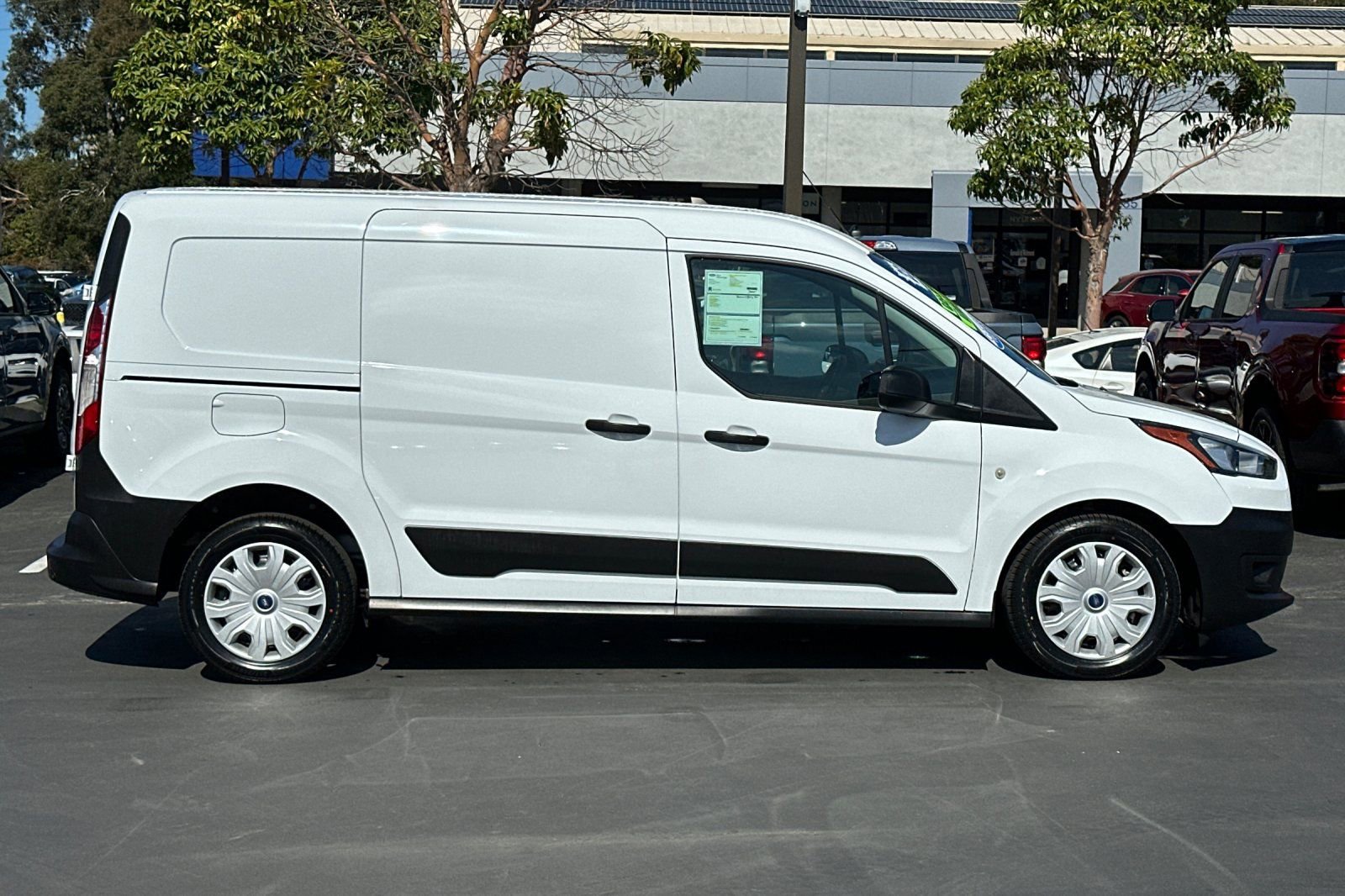 Certified 2023 Ford Transit Connect XL image 3