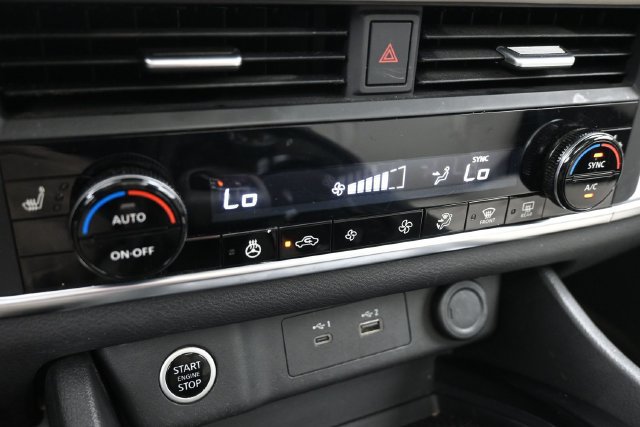 Used 2023 Nissan Rogue SV w/ SV Premium B Package AWD/4WD image 33