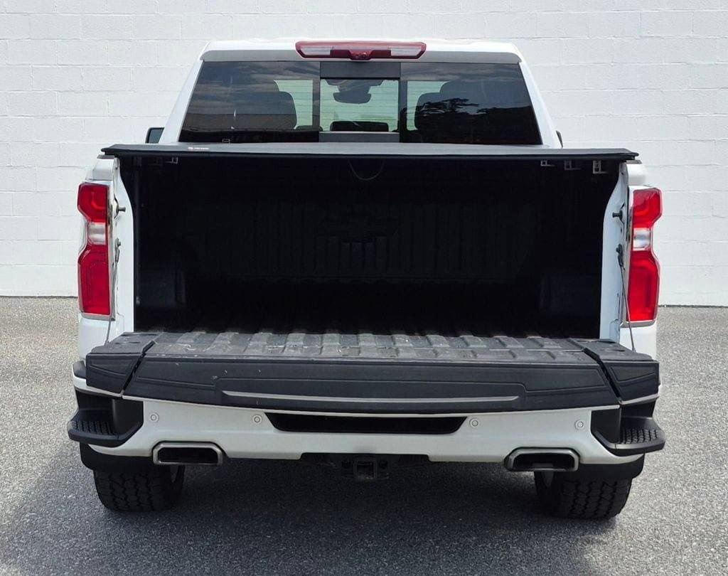 Used 2025 Chevrolet Silverado 1500 High Country w/ Technology Package AWD/4WD image 89