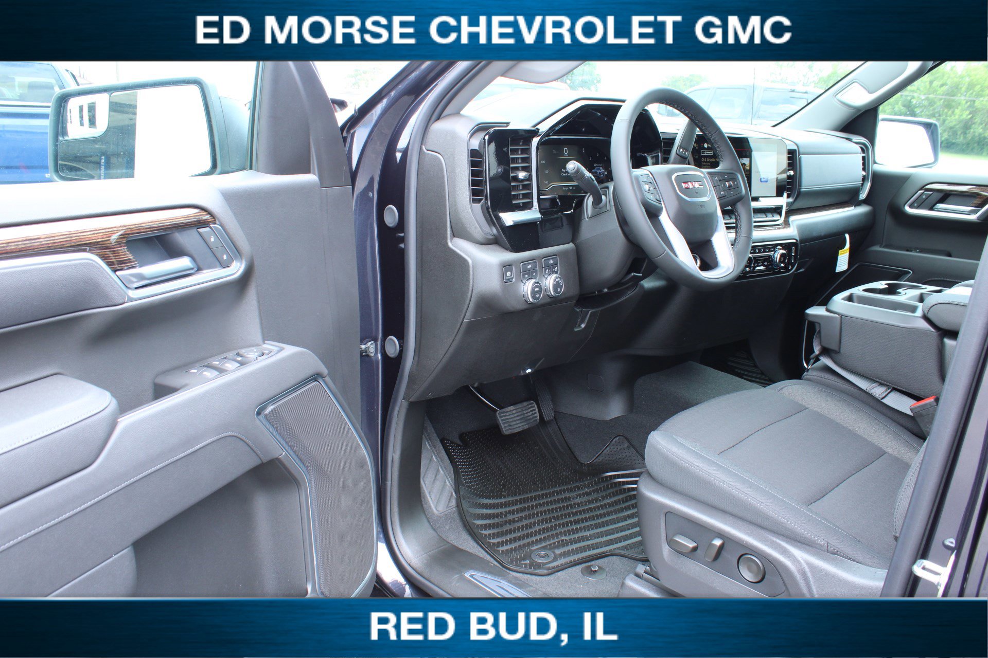 New 2025 GMC Sierra 1500 SLE image 6