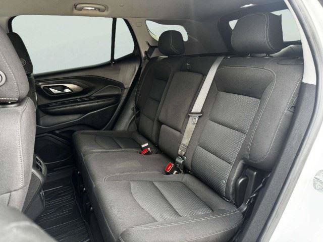 Used 2022 GMC Terrain SLE w/ Driver Convenience Package FWD image 43