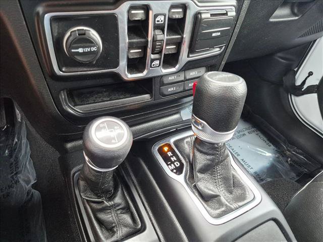 Used 2023 Jeep Gladiator Sport AWD/4WD image 19