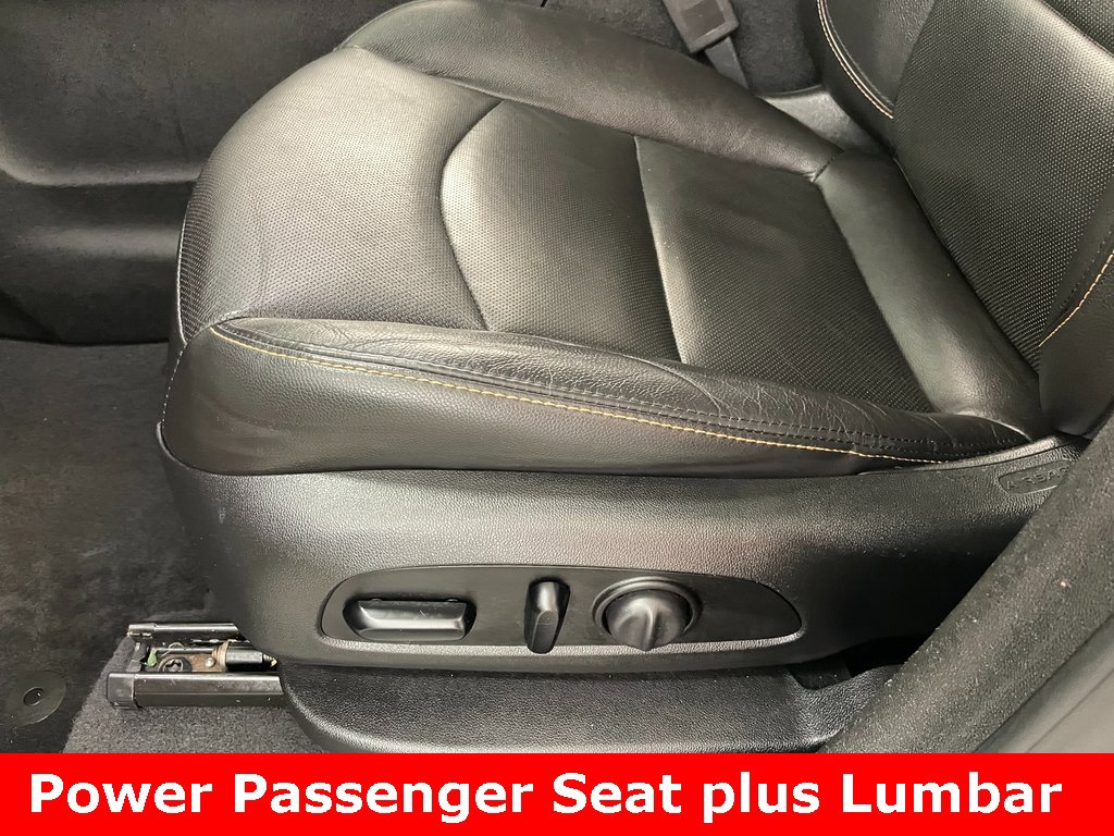 Certified 2020 Chevrolet Equinox LT w/ Midnight Edition image 10