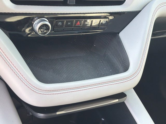 Used 2025 Ford Explorer Active w/ Active Comfort Package RWD image 29