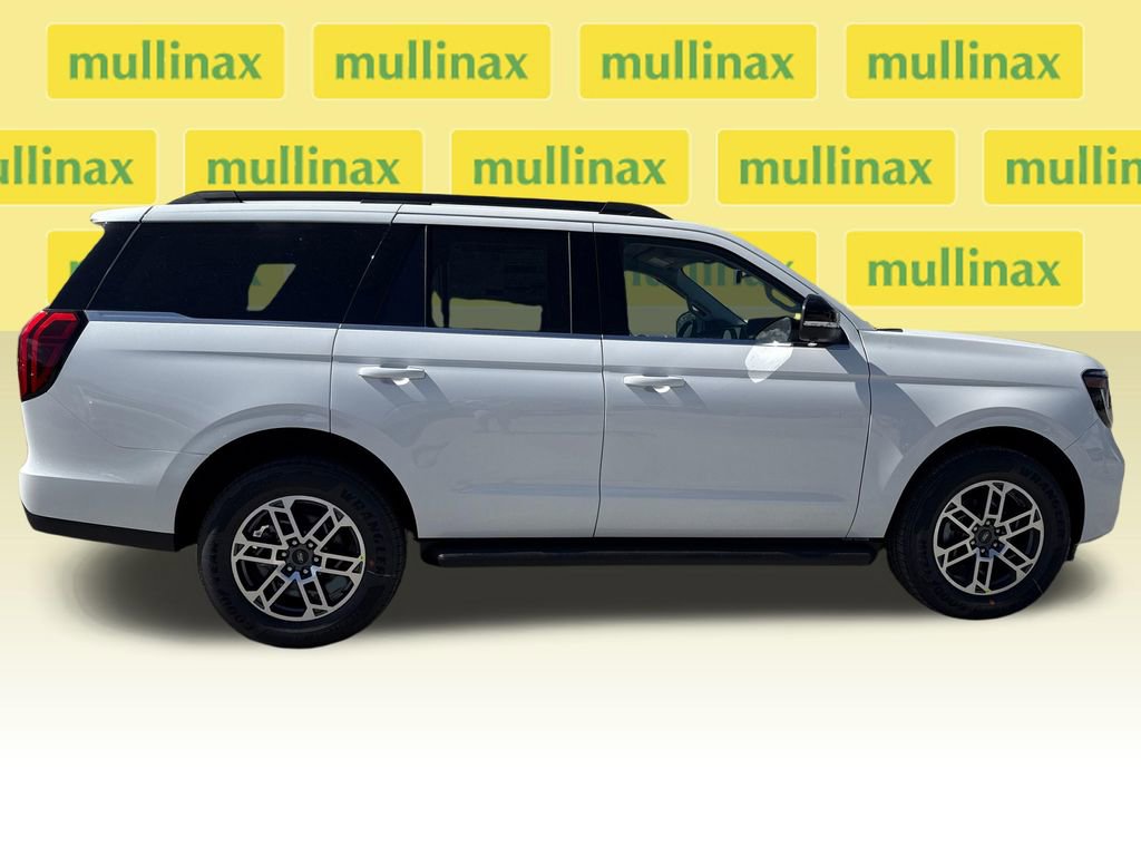 New 2026 Ford Expedition Active image 16