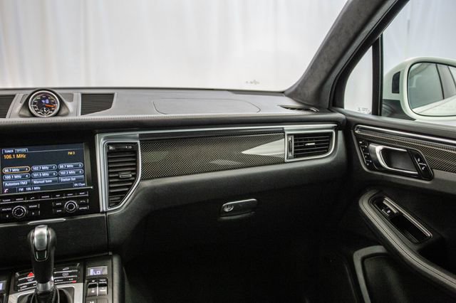 Used 2015 Porsche Macan Turbo image 5