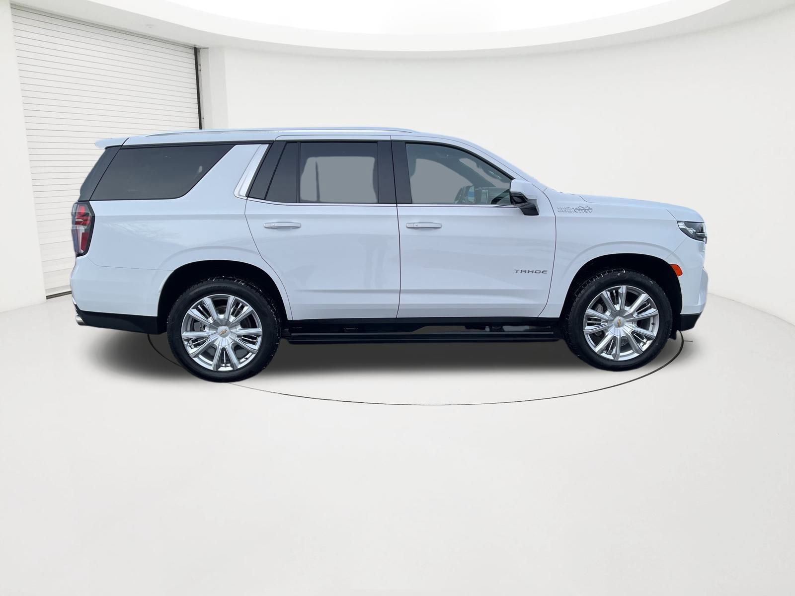 Certified 2023 Chevrolet Tahoe High Country w/ LPO, Illumination Package image 6