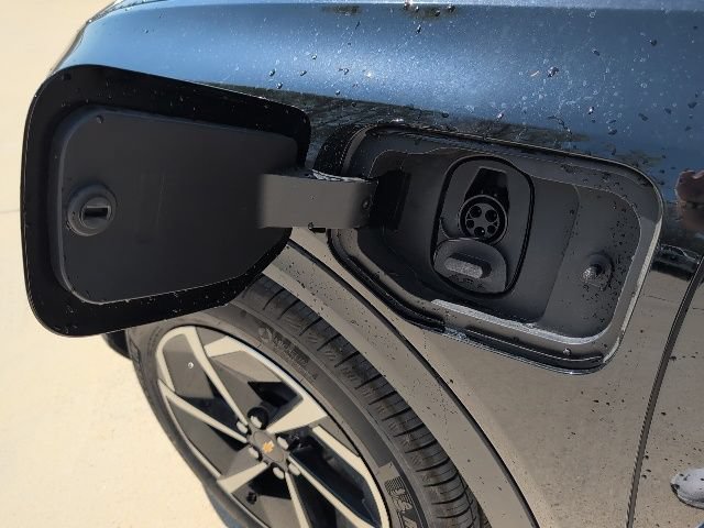 New 2026 Chevrolet Equinox EV LT FWD image 32