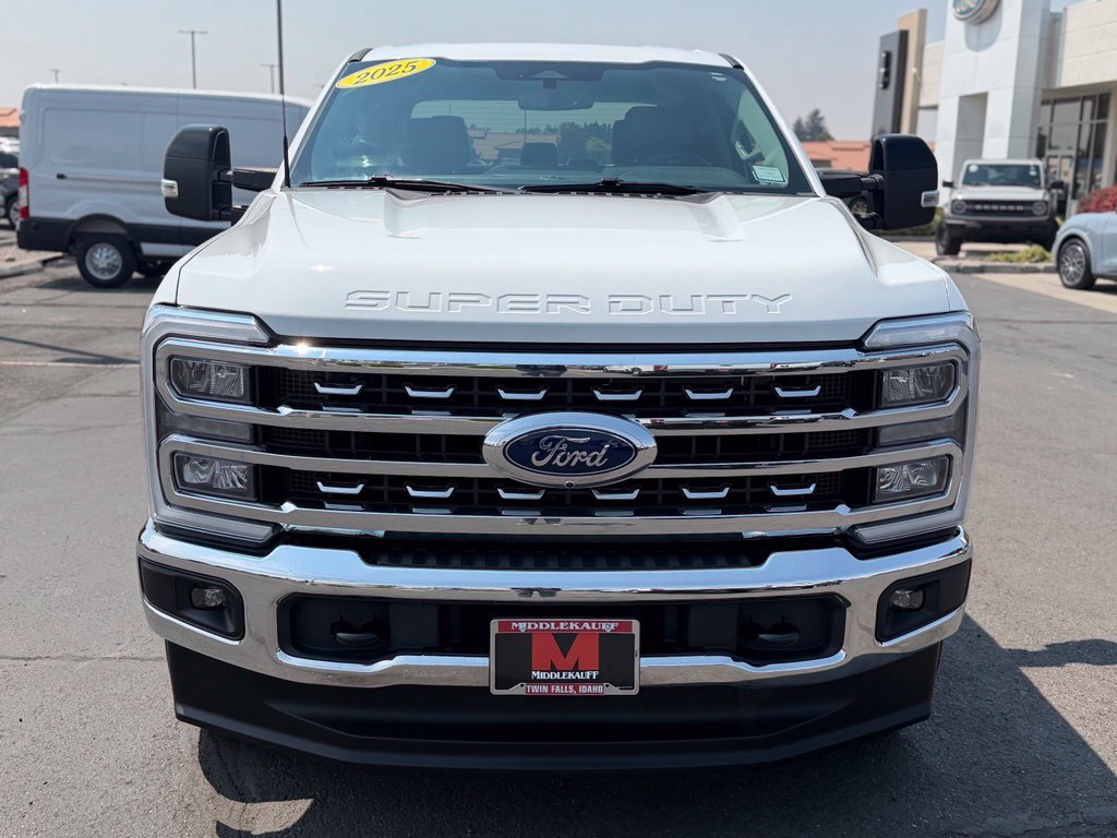 Used 2025 Ford F250 Lariat AWD/4WD image 12